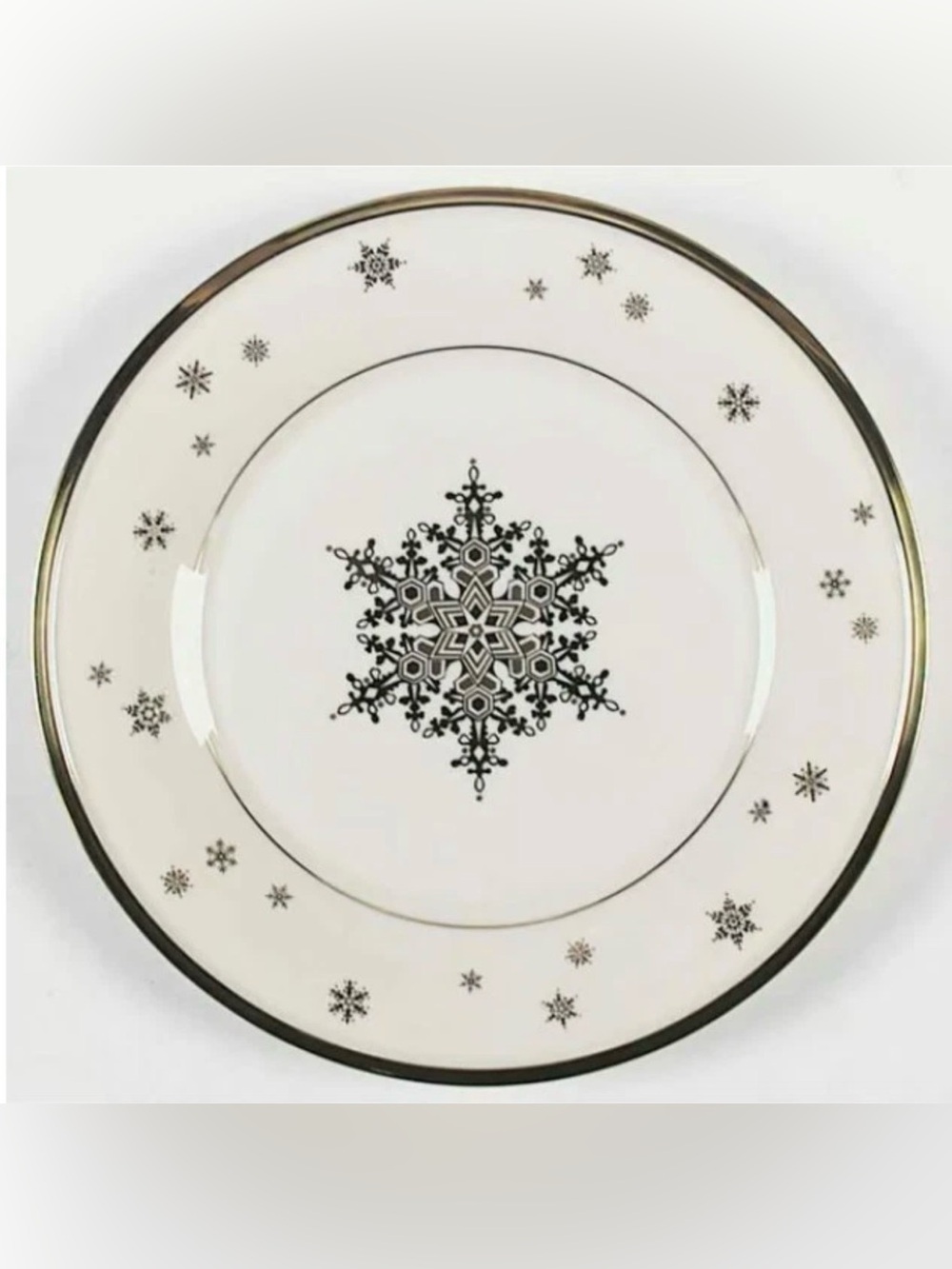 Vintage Lenox Eternal Dimension 9 3/8" Snowflake Accent Luncheon Plate Christmas
